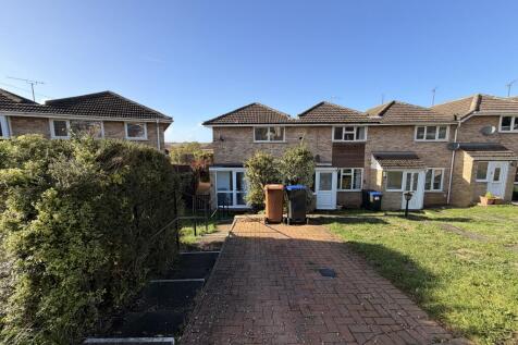 2 Bedroom House in NN2 8TR