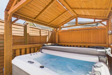 CAM02023G0-PR0154-STILL002