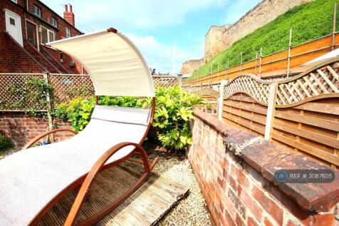 1 Bedroom House in LN1 3BJ