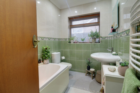 Main Bathroom