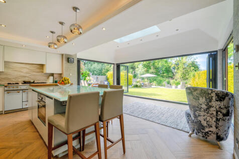 1295833-2-682cf58...