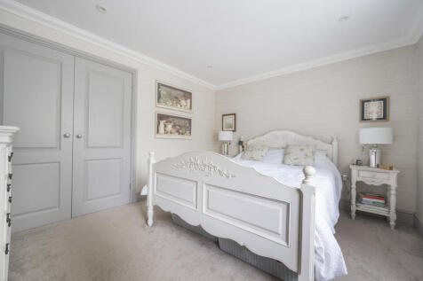 1299518-5-6835862...