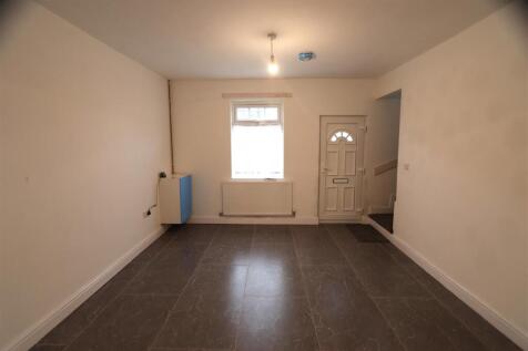 3 Bedroom Terraced in ST16 3BX