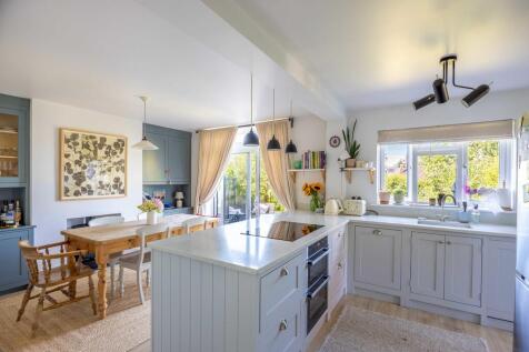 Kitchen/Dining Ro...
