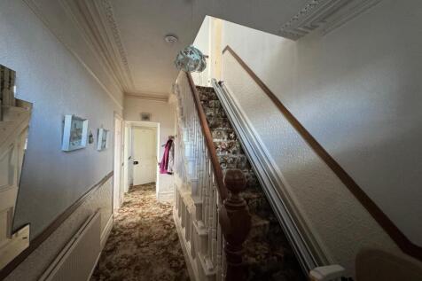 Hallway.jpeg