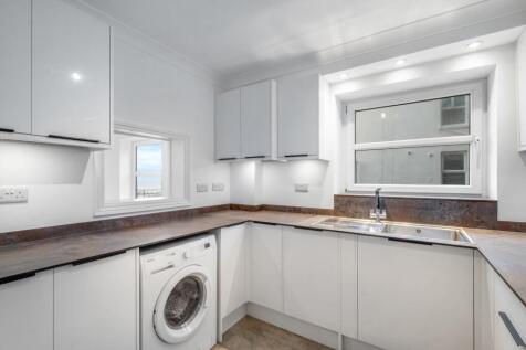 10-82a8PD - 81344 - 7 Augusta Hse-52