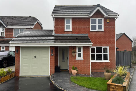 3 bed detached house for sale Glossop Way, Hindle