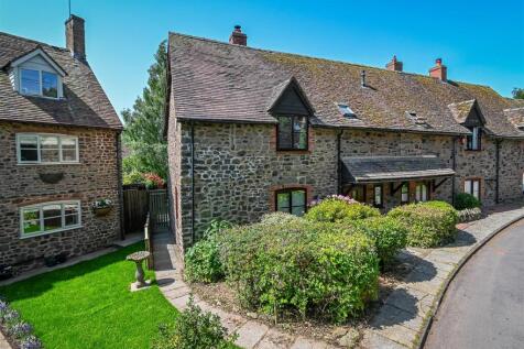 3 St Johns Court-12.jpg