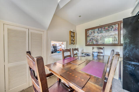 1356813-9-68d162d...