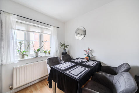 1386127-12-692d6e...