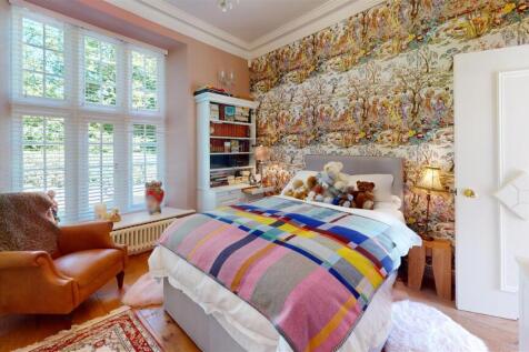 Eshton-Hall-Bedroom 1.jpg