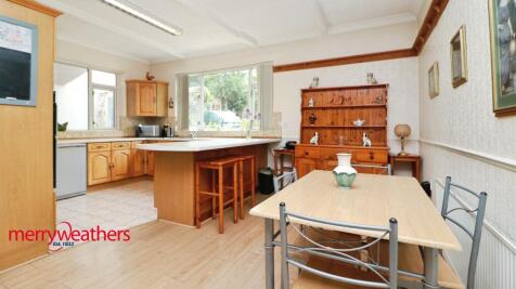 Dining Area Leading to Dining Kitchen