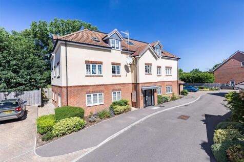 2 Archer Close (18).jpg