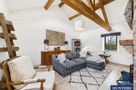 Living, Dining & Kitchen