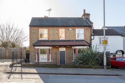 Whitehall Road, IG8