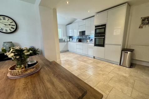 Open Plan Dining Kitchen