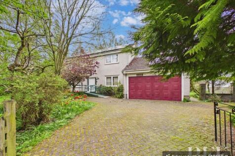 Front Aspect & Driveway