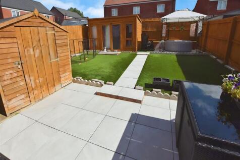 31adf1db-Back 203.jpg