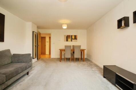 Living/Dining Area