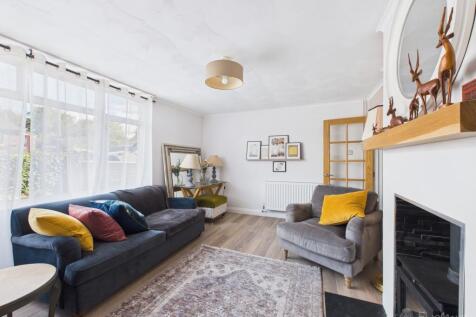 Living Room- Mark Stephens EweMove Newmarket and S