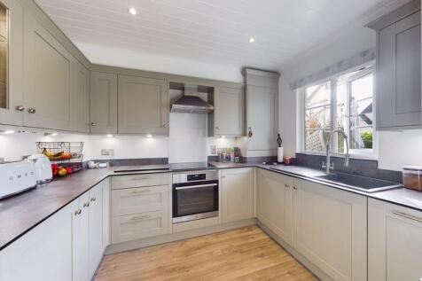Fitted Kitchen