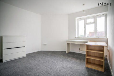 *ROOM TO RENT * *BILLS INCLUDED* || DOUBLE ROOM || ALL BILLS INCLUDED || RESIDENCE PARKING || FURNISHED OR UN-FURNISHED ||