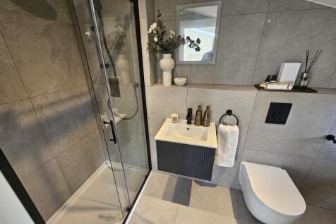 En-suite Bathroom