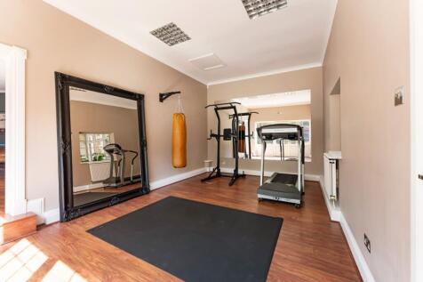 7 bed, 7 bath Detached in Bristol - Photo 13