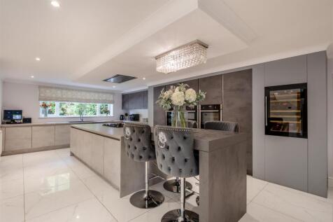 8656787-interior40.jpg