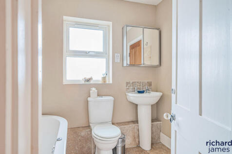 b0199753-782f-4a4...