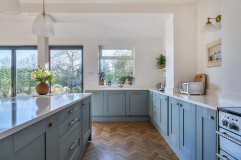 1383002-9-6920a53...