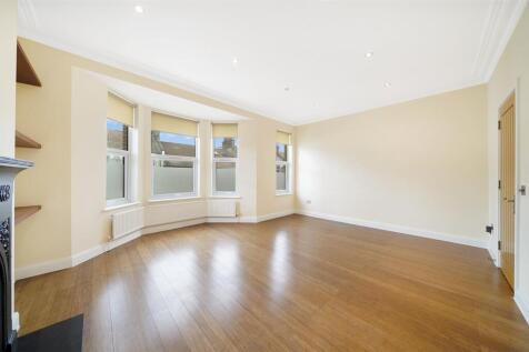 Reception room into bay window