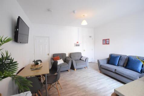 5 Bedroom Terraced in LN5 7NL