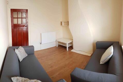 4 Bedroom House in HU5 2RD