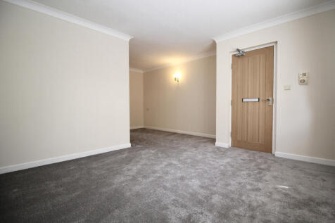 Sitting/Dining Room