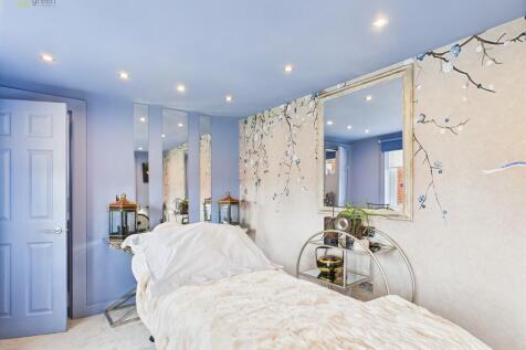 CAM03830G0-PR0161...