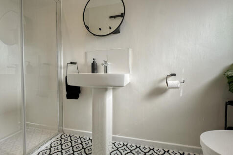 En Suite (2)
