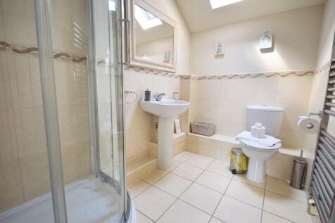 Ensuite bedroom one