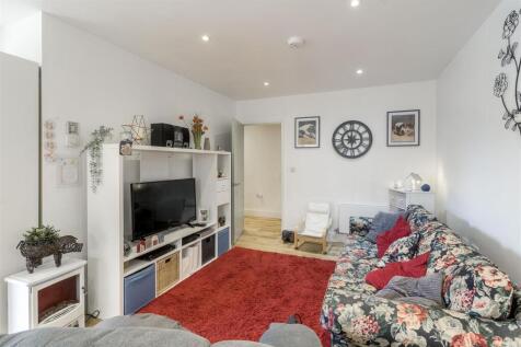 Living Room/Kitchen