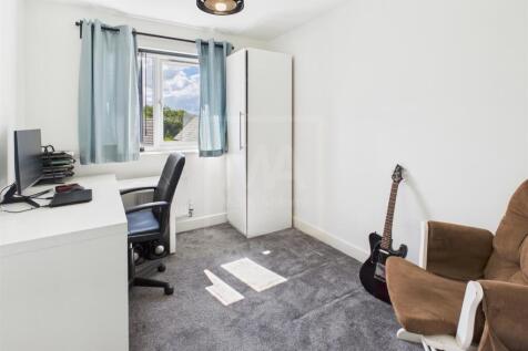 Bedroom Four / Office