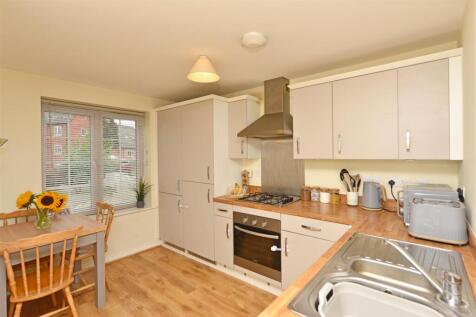 Fitted Dining Kitchen: