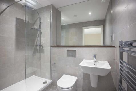 Move into brand-new luxury at Springwell Gardens - modern design, top amenities, prime location, and enjoy your first month rent-free if you move in during August 2025. Also available with a low depos
