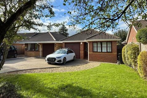 3 bed detached bungalow