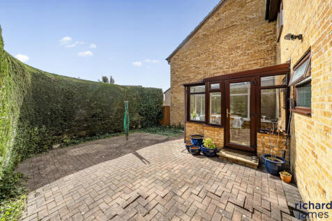 400c6e24816c4db9929d22ea715b24f3