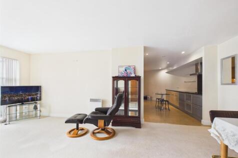 lounge 2.jpg