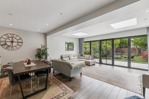 Park Road, W4 - FOR SALE