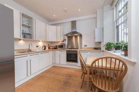 Kitchen: