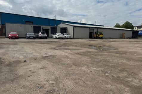 Light Industrial to rent in stockton on tees