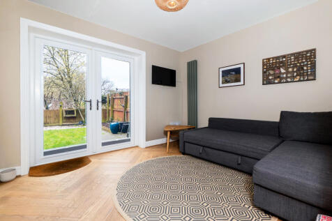 Bedroom/Garden Room