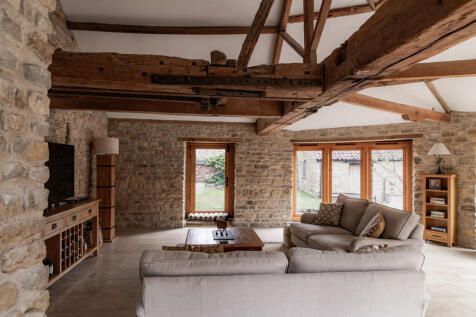 282667 - Ginmill Barn 10.jpg